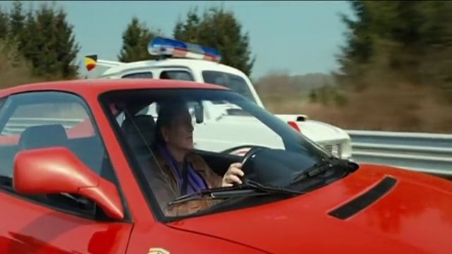 Ferrari vs Renault 4L смотреть онлайн