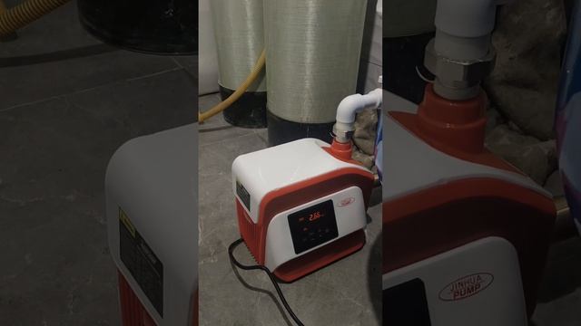 Jinhua CHM4-2H Работа частотной станции 2го подъема. Уровень шума смотреть онлайн