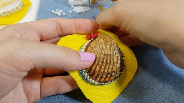 Beaded pendant / Bead shell /PENDANT/Tutorial/КУЛОН из ракушки и бисера/Своими руками/Натали Амапол смотреть онлайн