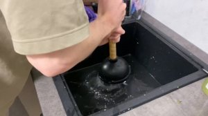 Как убрать засор в раковине с диспоузером измельчителем пищевых отходов