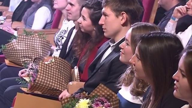 День студента в Ярославле: Дмитрию Миронову презентовали зачетную книжку смотреть онлайн