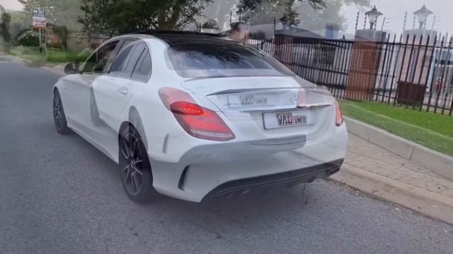 Mercedes C43 AMG W205 - Downpipe Exhaust Sound