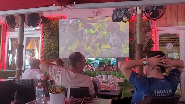 Croatian Fans Reaction after beating Brazil WC2022- Miami Beach смотреть онлайн