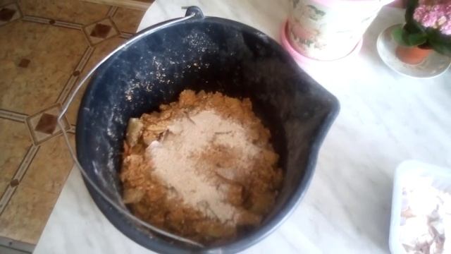 Куры несут яйца с тонкой скорлупой, что делать... смотреть онлайн