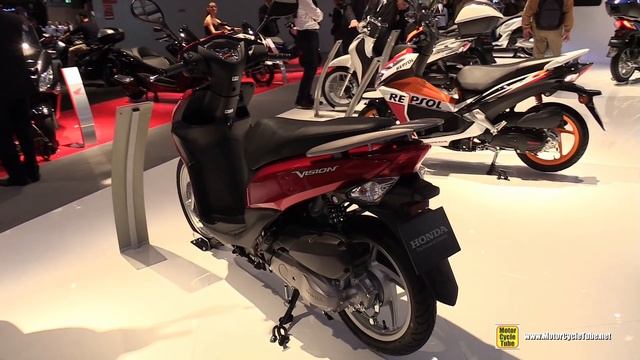 2016 Honda Vision 50 Scooter - Walkaround - 2015 EICMA Milan смотреть онлайн