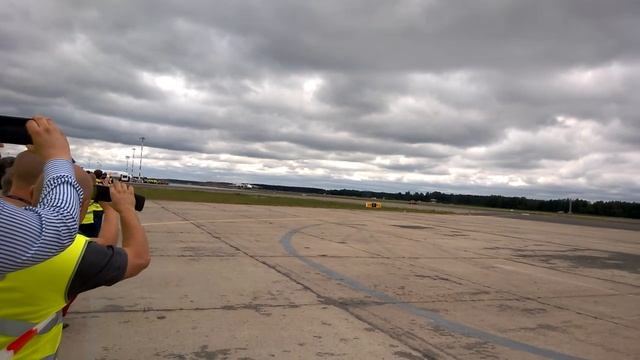 AN225 Landing In RIX Airport (2)