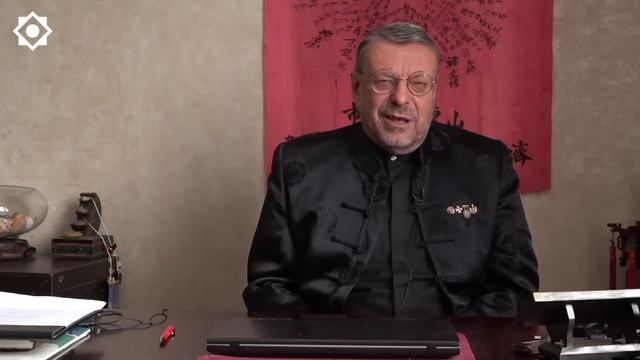 Это все придумал Черчиль в 18 году смотреть онлайн