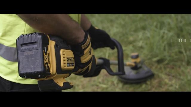 DEWALT® DCM561 18V XR Line Trimmer
