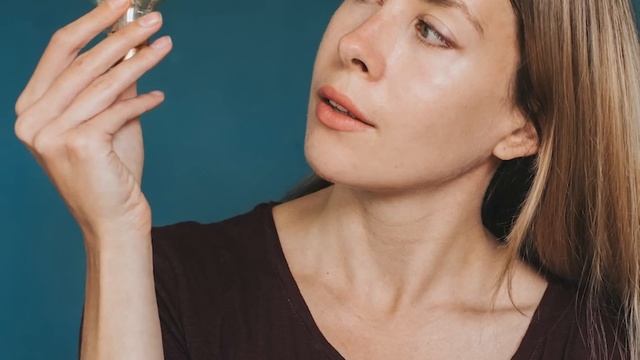 Свекровь после свадьбы зачастила на дачу покойного деда, а едва невестка нашла ключи и вошла в дом смотреть онлайн