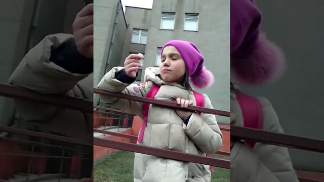Я лучше поеду в Париж, чем съем кислицу! смотреть онлайн