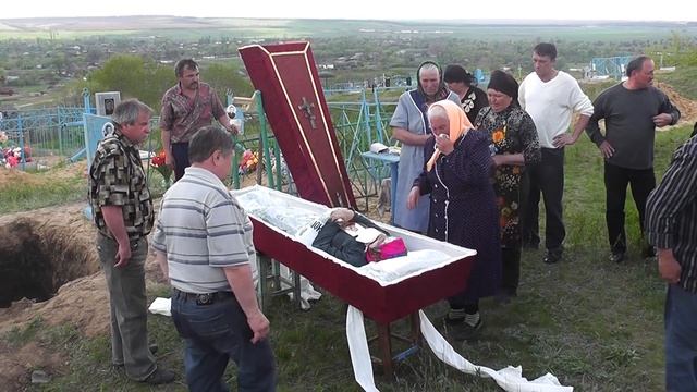 Похороны бабушки Оли смотреть онлайн