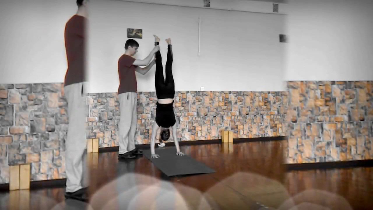 Фрагменты занятий йогой в Ульяновске