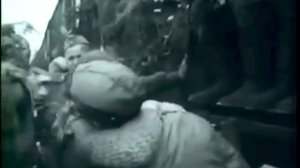 1945__Белорусский_вокзал___Первый_поезд_Победы_прибыл_в_Моск.mp4