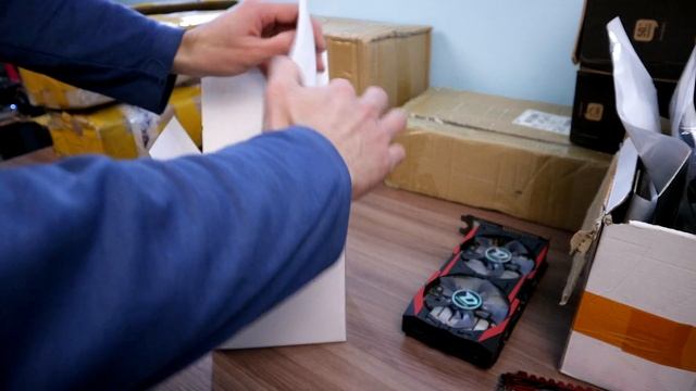Распаковка посылки с железками с Китая смотреть онлайн