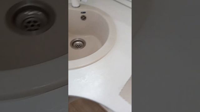 установка круглой мойки из декор.камня,варочной панели и духового шкафа Гефест смотреть онлайн