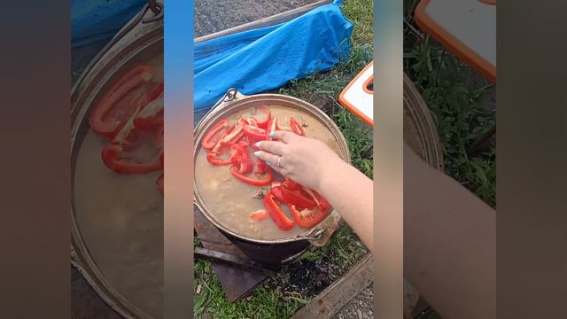 Шурпа на костре.