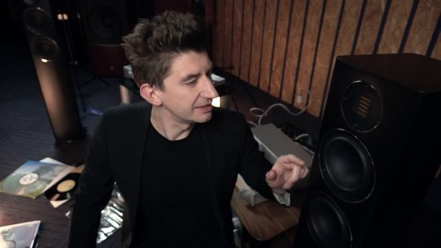 Акустика кумулятивного действия ELAC Carina FS247.4