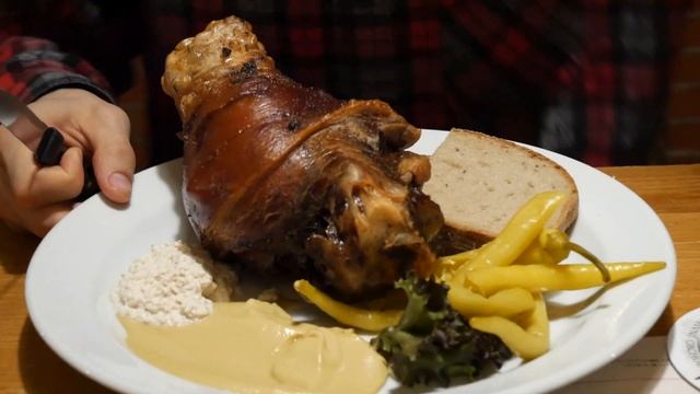 ВСЕГДА ли ВЕРИТЬ TRIPADVISOR? Паб U Magistra Kelly и ресторан U Medvidku, Прага, Чехия | ОБЗОР смотреть онлайн