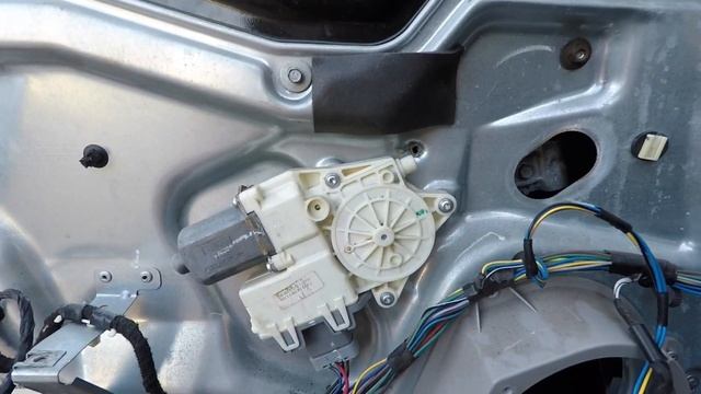 Ford Fusion Window Regulator.... What were you thinking Ford? смотреть онлайн