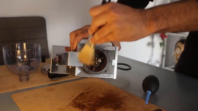 Lelit Fred | Grinder cleaning смотреть онлайн