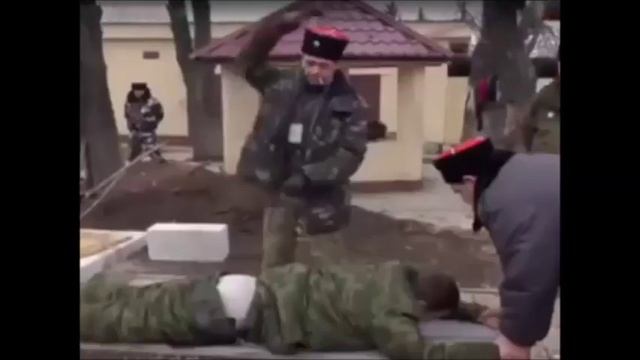 КАЗАКИ ВЫПОРОЛИ КАЗАКОВ,ПОРОВШИХ НАГАЙКАМИ ПРОТЕСТУЮЩИХ смотреть онлайн