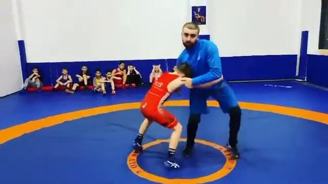 Защита от прохода в ноги смотреть онлайн