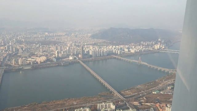 Seoul sky || 롯데월드타워 Totte World Tower || world 5th largest tower // yeohaeng 360 смотреть онлайн