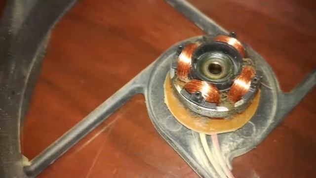 чистка и смазка вентилятора(кулера) на ПК смотреть онлайн