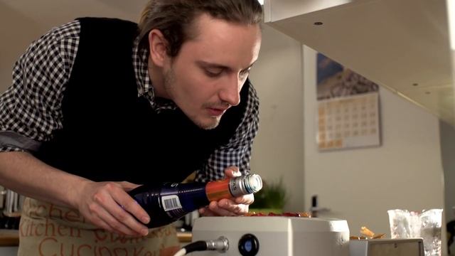 Anton Paar Heavy Duty Refractometers - "Dinner Spot" смотреть онлайн