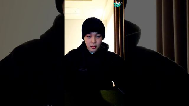 Трансляция Чимина перед армией на Weverse