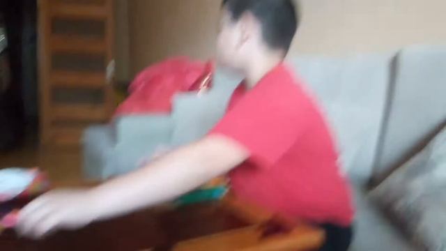 Мальчик построил дом из карандашей смотреть онлайн