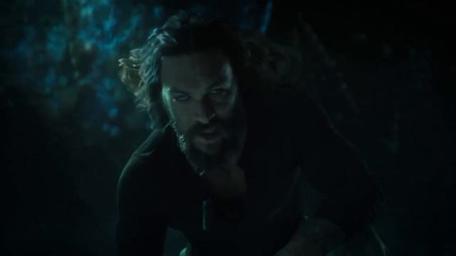 АКВАМЕН ПОЛУЧАЕТ ТРЕЗУБЕЦ - АКВАМЕН (2018) смотреть онлайн