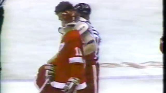 Bob Probert vs Tim Hunter Round 2 смотреть онлайн