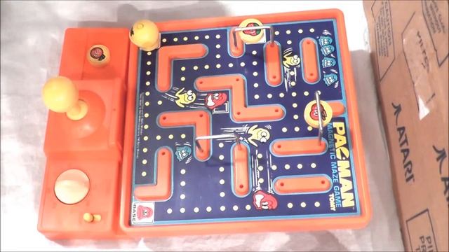 Tomy Pac Man Magnetic Maze Board Game Review - The No Swear Gamer Ep 201 смотреть онлайн