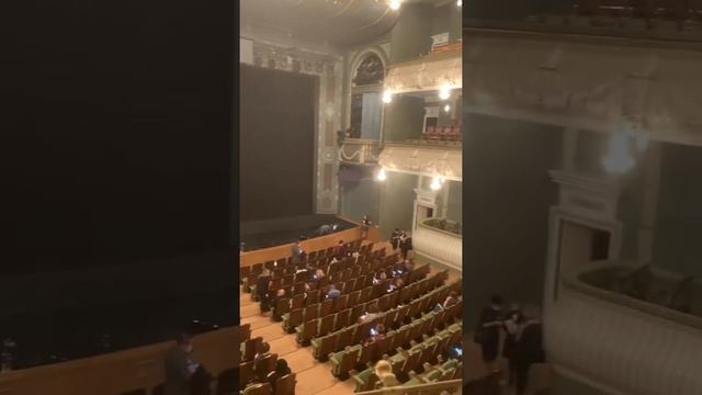 Выбор места. Большое театр. Новая сцена. Бельэтаж, 1 ряд смотреть онлайн
