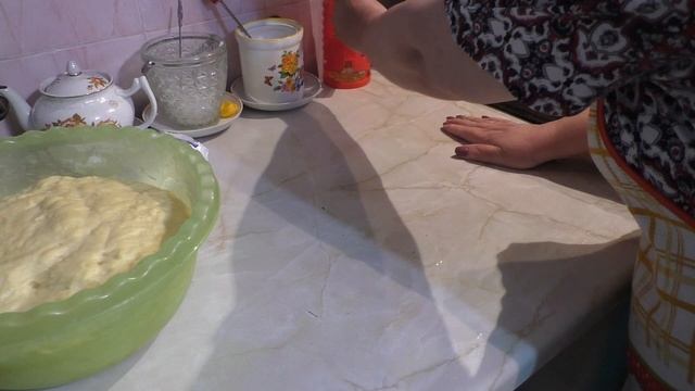 Булочки с творогом и плюшки. Ванильные, сдобные без всякой возни. смотреть онлайн