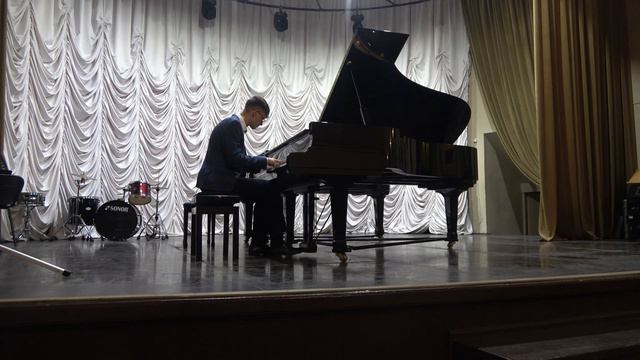 Аркадий Потетюрин (Курский музыкальный колледж имени Г.В. Свиридова) смотреть онлайн