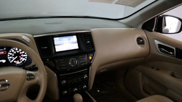 2014 Super Black Nissan Pathfinder 4D Sport Utility #N2956A смотреть онлайн