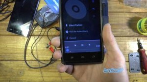 Лайфхак. Ремонт хрипящего динамика в смартфоне за 5 секунд