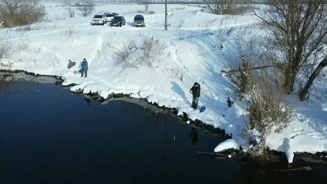 Речка Тëплая. Красноярск. Спиннинг. Январь 2021. смотреть онлайн