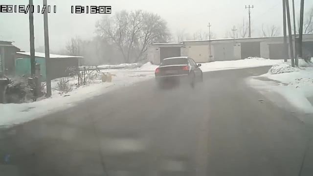 Крутой водила пошел на обгон и поцеловася с гаражом смотреть онлайн