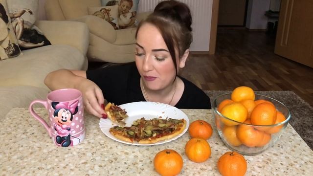 MUKBANG Домашняя пицца и кофе / Другие мукбангеры и вещие сны / не ASMR