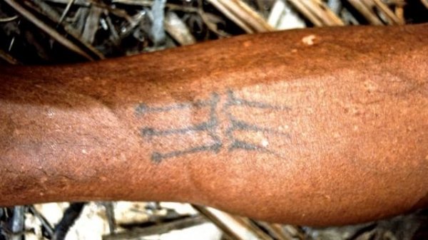 Tattoos, secrets and lost knowledge - A story from Micronesia