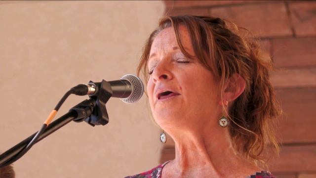 Erika Metzler - 2021 Friends of Folk Festival смотреть онлайн