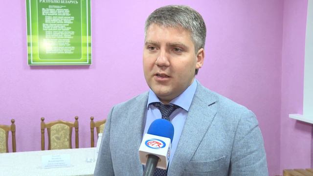 Отчетные встречи депутатов проходят в Солигорске смотреть онлайн