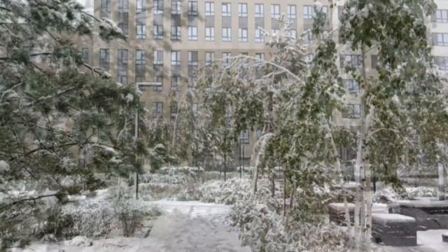 Екатеринбург ЖК Суходольский (Широкая речка ) Первый снег 26 09 22 смотреть онлайн