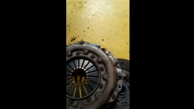 Full down manual transmmition and replace starter motor of Mits. L300 смотреть онлайн