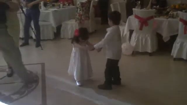 Вальс . Афина и Давид смотреть онлайн