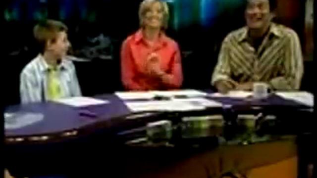 Erik Per Sullivan speaks swedish смотреть онлайн