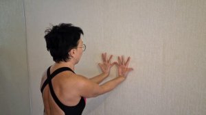 Профилактика остеопороза. Укрепляем запястья, кисти, пальцы, руки с помощью стены.